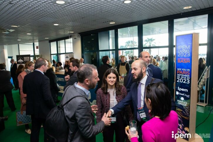 Closing Cocktail Closing Cocktail