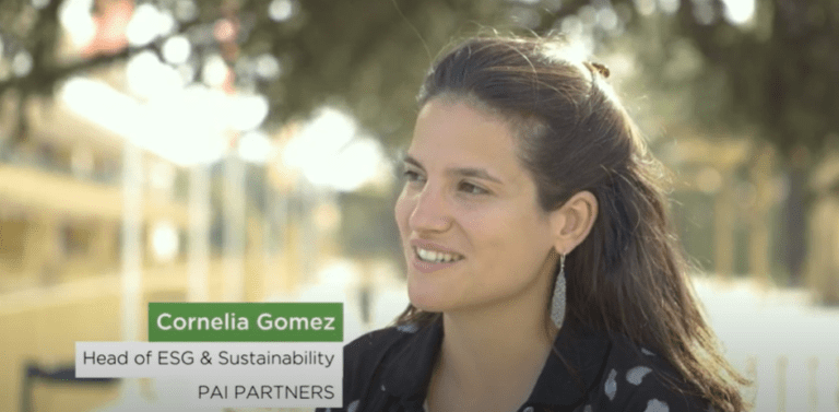 Miniature Cornelia Gomez